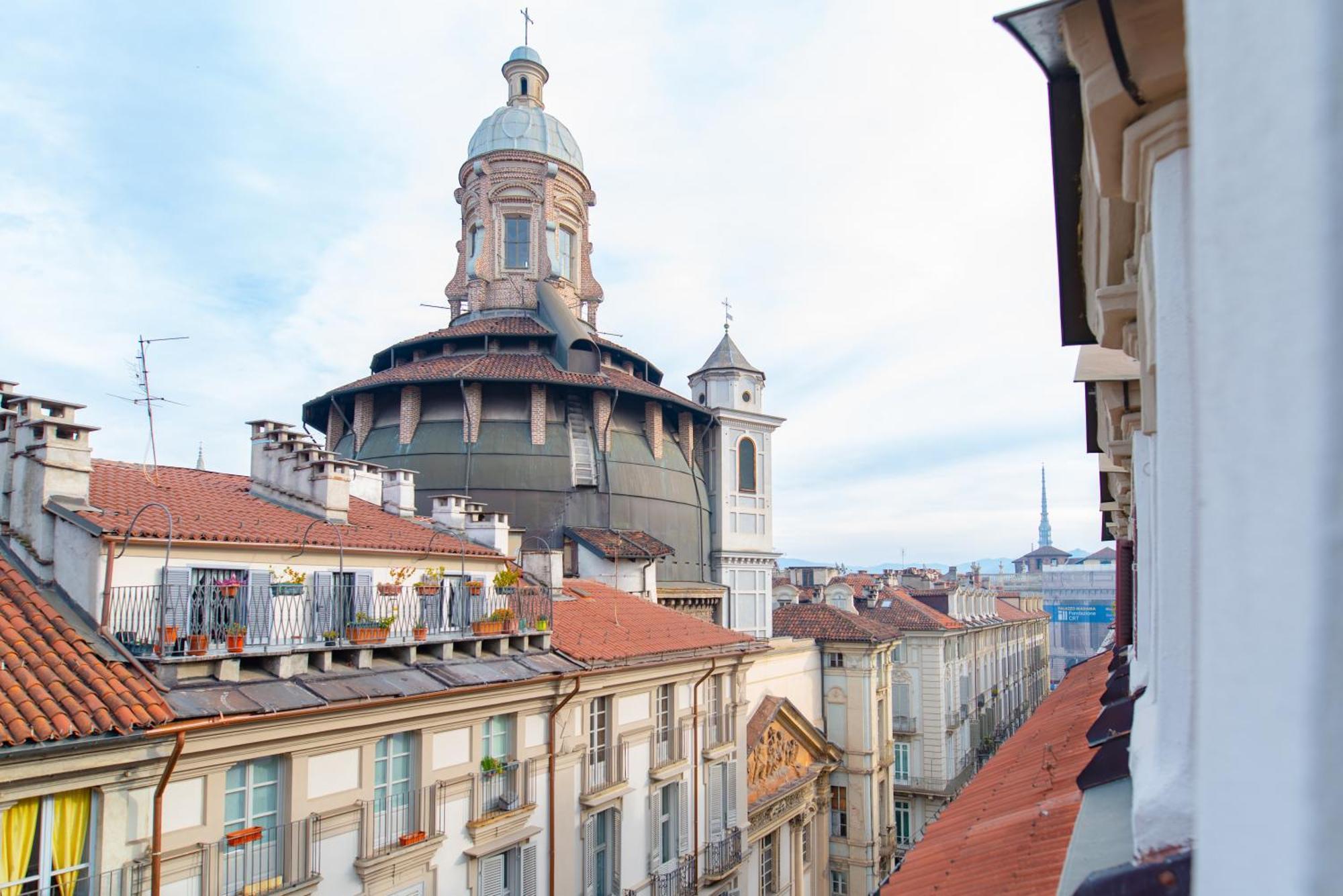 Garibaldi 9 * Turin
